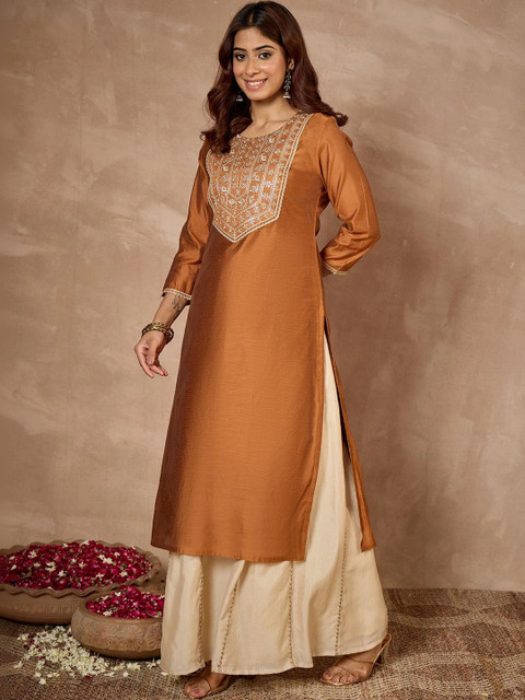 Janasya Women Embroidered Kurta - Image 3