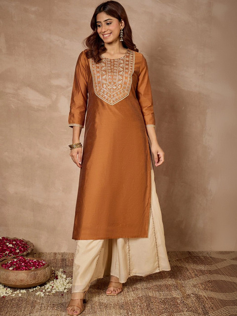 Janasya Women Embroidered Kurta