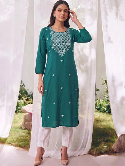 Rangita Women Embroidered Thread Work Kurta