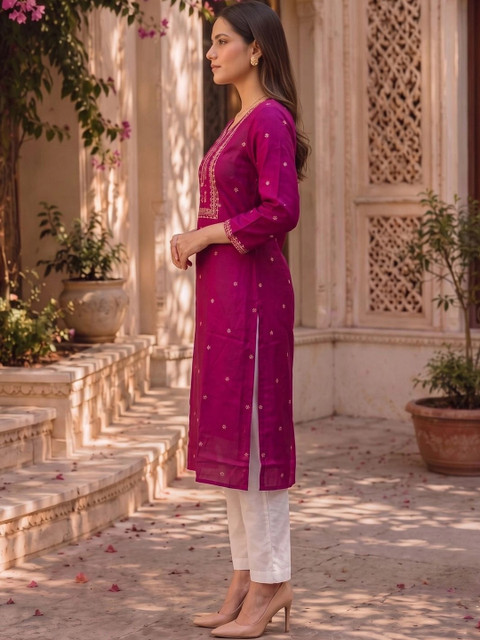Rangita Women Embroidered Thread Work Kurta - Image 2