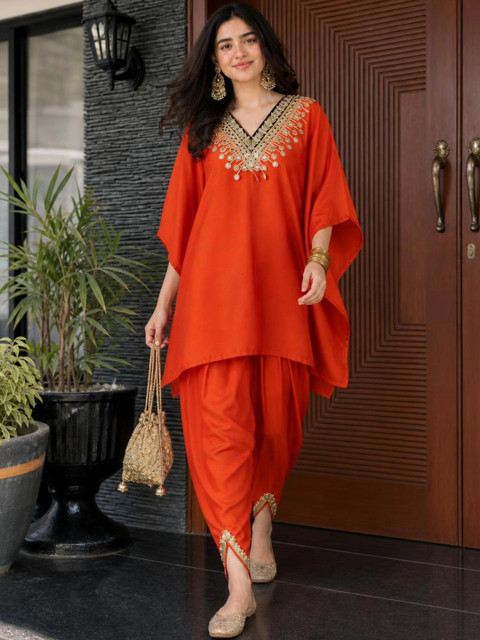 Youthnic Women Ethnic Motifs Embroidered Regular Zardozi Kurta with Dhoti Pants - Image 3