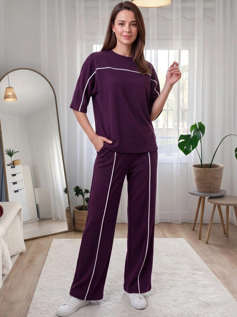 BLACK ROSSY Solid T-shirt with Trousers