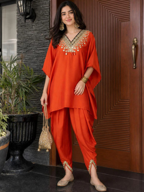 Youthnic Women Ethnic Motifs Embroidered Regular Zardozi Kurta with Dhoti Pants