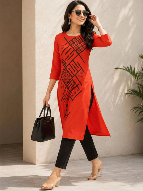 PARNAVI Women Geometric Printed Kurta - Image 4