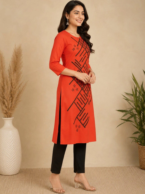 PARNAVI Women Geometric Printed Kurta - Image 5