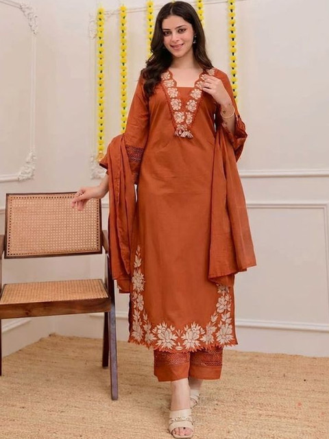 MYRIE Ethnic Motifs Yoke Design Regular Thread Work Kurta with Trousers & With Dupatta