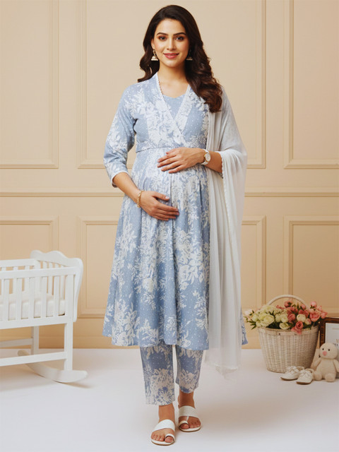 DUMMY SHAPE Women Floral Printed Empire Kurta With Trousers & Dupatta