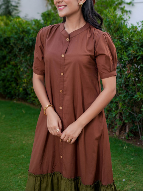 GAYRAA Colourblocked Puff Sleeve A-Line Midi Dress - Image 2
