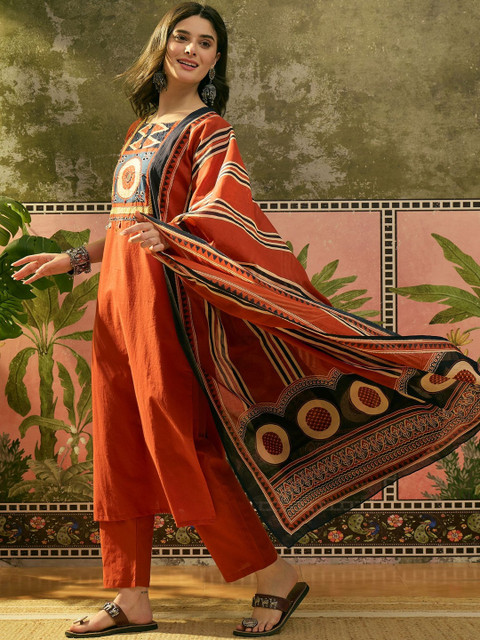 Sangria Embroidered Pure Cotton Round Neck Kurta & Trousers With Dupatta - Image 3