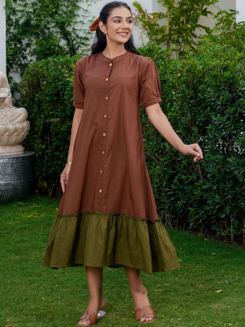 GAYRAA Colourblocked Puff Sleeve A-Line Midi Dress
