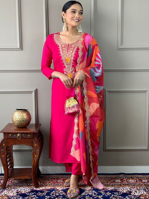 HERE&NOW Women Embroidered Regular Sequinned Kurta with Trousers & With Dupatta - Image 7