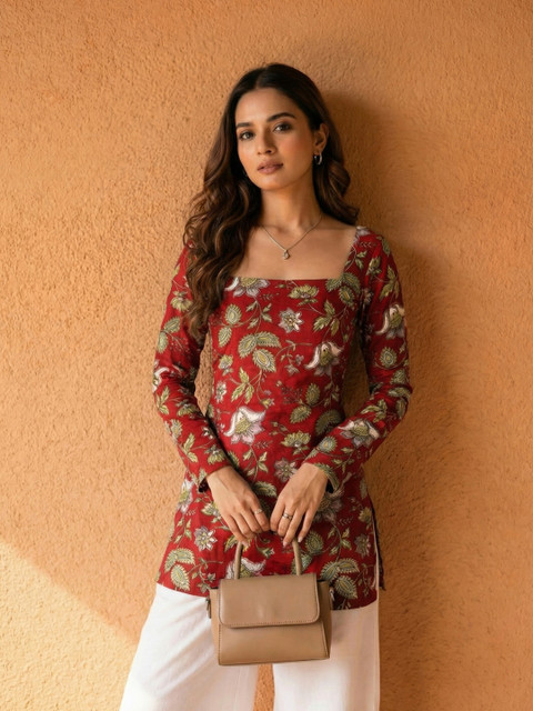 KAORI BY SHREYA AGARWAL Floral Printed Square Neck Pure Cotton Blend Kurti