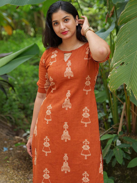 KALINI Women Ethnic Motifs Printed Regular Pure Cotton Kurta with Trousers - Image 2