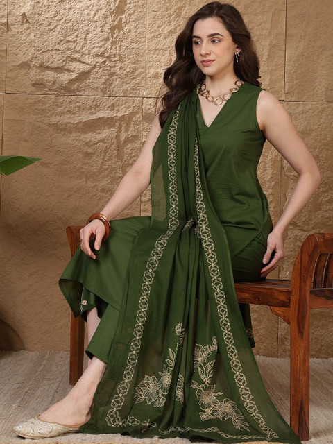 Anouk Women Ethnic Motifs Regular Thread Work Pure Cotton Kurta with Trousers & With Dupatta