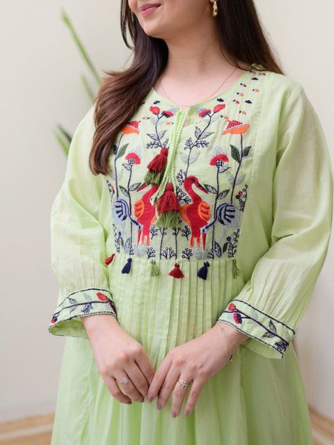 NAKSHKURTIS Ethnic Motifs Embroidered Panelled Thread Work Pure Cotton Kurta with Trousers - Image 7