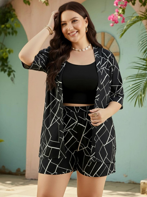 Berrylush Curve Plus Size Printed Shrug Crop Top With Shorts - Image 7