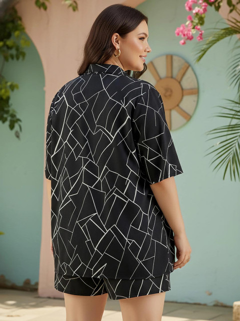 Berrylush Curve Plus Size Printed Shrug Crop Top With Shorts - Image 5