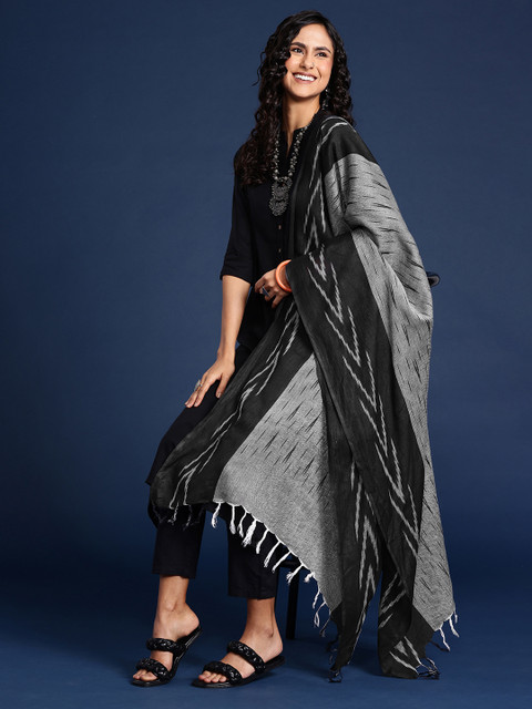 Taavi Woven Design Pure Cotton Ikat Dupatta - Image 2