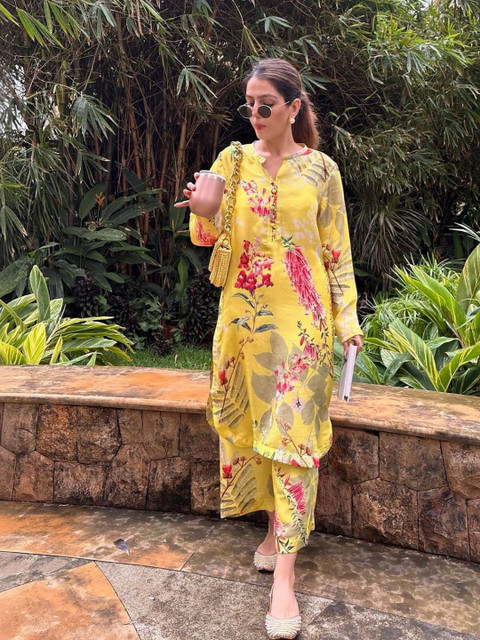 RR SA KURTIS Women Floral Printed Regular Pure Cotton Kurta with Trousers - Image 6