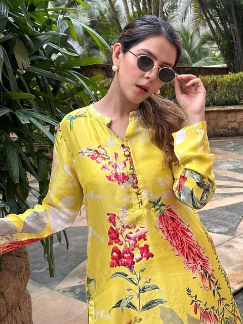 RR SA KURTIS Women Floral Printed Regular Pure Cotton Kurta with Trousers - Image 2