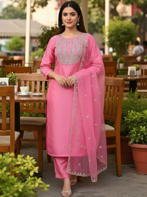 DAMAAR TEXTILE Women Ethnic Motifs Embroidered Regular Thread Work Kurta with Trousers & With Dupatta