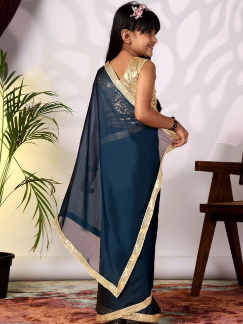 LOOKS AND LIKES Poly Chiffon Saree - Image 4