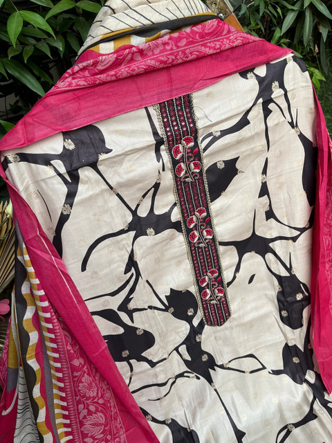 SALWAR STUDIO Printed Unstitched Dress Material - Image 5