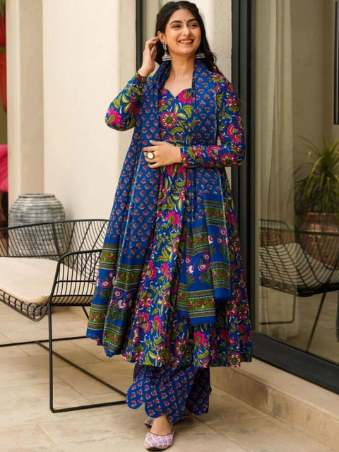 CaniBani Women Floral Printed Regular Kurta with Trousers & With Dupatta