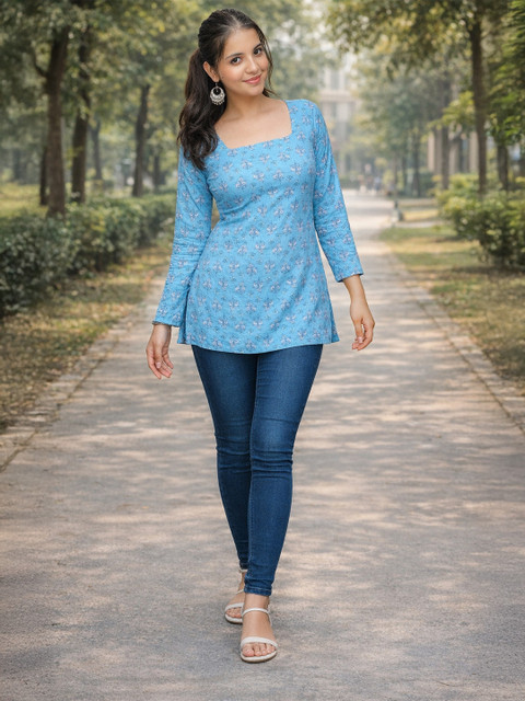 Aarsi Women Ethnic Motifs Printed Square Neck Kurti