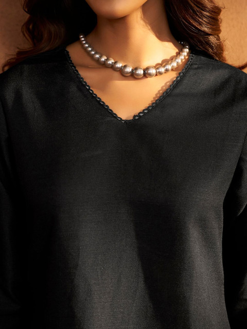 Anouk Women Ethnic Motifs Regular Kurta with Trousers & With Dupatta - Image 2