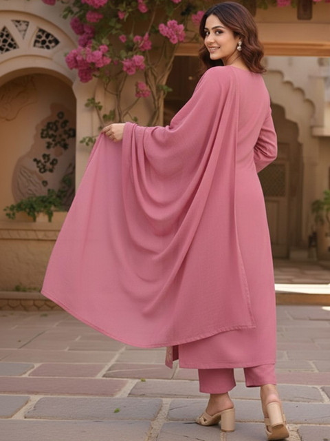 Aaghnya Women Floral Embroidered Regular Thread Work Kurta with Trousers & With Dupatta - Image 5