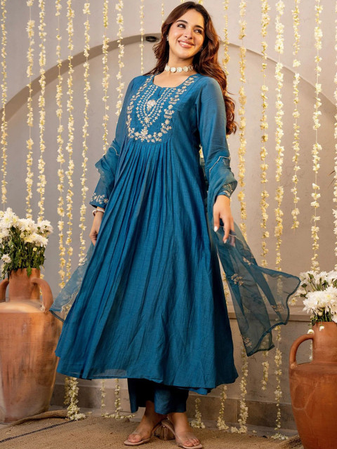 Keitra Women Ethnic Motifs Embroidered Thread Work Pure Silk Kurta with Trousers & Dupatta - Image 7
