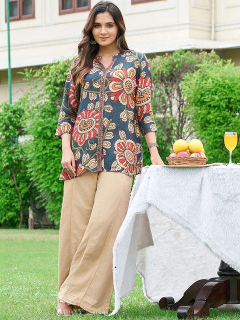 KALINI Women Floral Printed Thread Work Floral Kurta