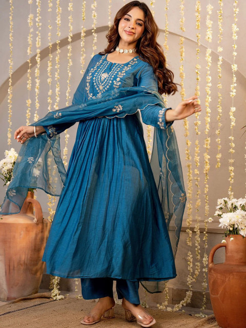 Keitra Women Ethnic Motifs Embroidered Thread Work Pure Silk Kurta with Trousers & Dupatta - Image 3