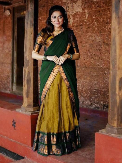 REELOVE FACTORY Embroidered Unstitched Lehenga & Blouse With Dupatta