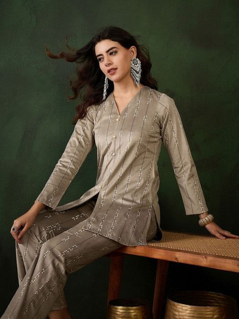 Printed Velvet V-Neck Top & Trousers Co-Ords