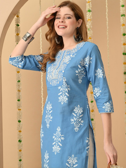 KJTRENDS Women Floral Printed Thread Work Floral Kurta