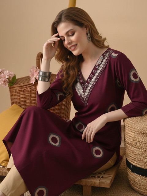 Pjyot by surhi Women Embroidered Thread Work Kurta