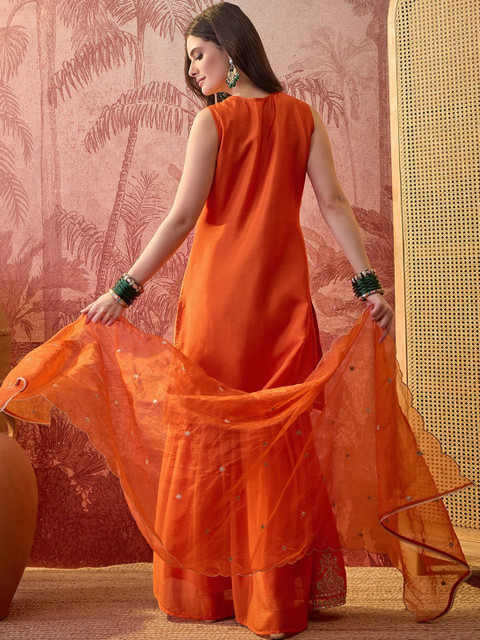 Sangria Embroidered V-Neck Kurta & Sharara Kurta Set - Image 5