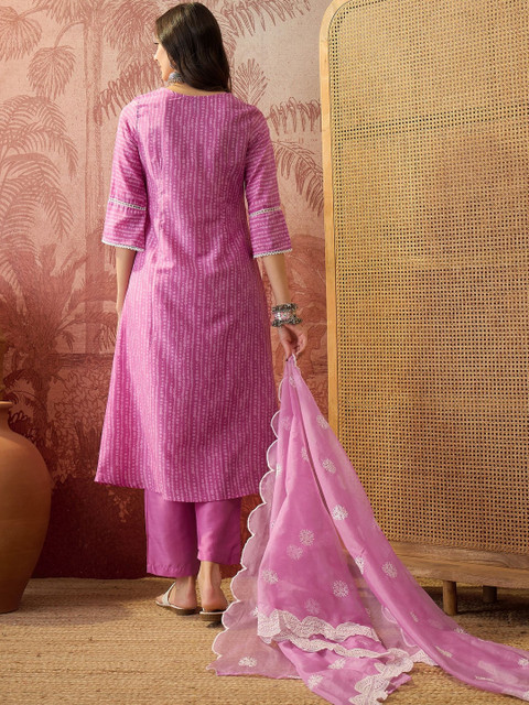 Sangria Printed V-Neck Kurta & Trousers Kurta Set - Image 6