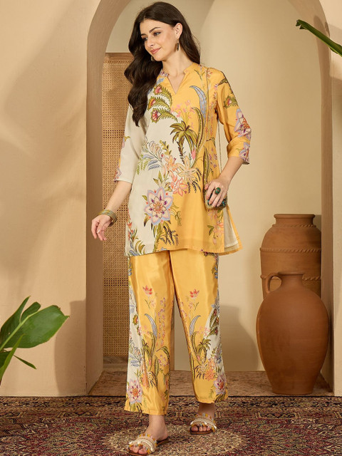 Sangria Printed Mandarin Collar Tunic & Palazzos Co-Ords - Image 5