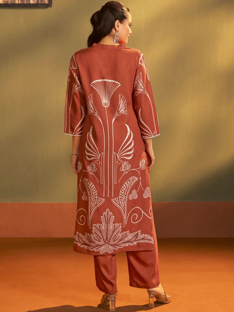 Anouk Printed V-Neck Top & Trousers Co-Ords - Image 2