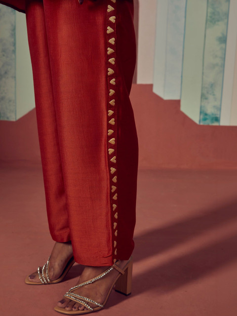Anouk Mandarin Collar Top & Trousers Co-Ords - Image 4