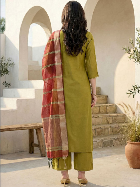 Indo Era Woven Design Dupatta with Zari - Image 4