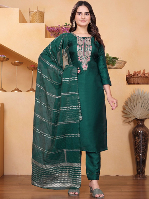 Klotden Women Ethnic Motifs Embroidered Regular Thread Work Kurta with Trousers & With Dupatta