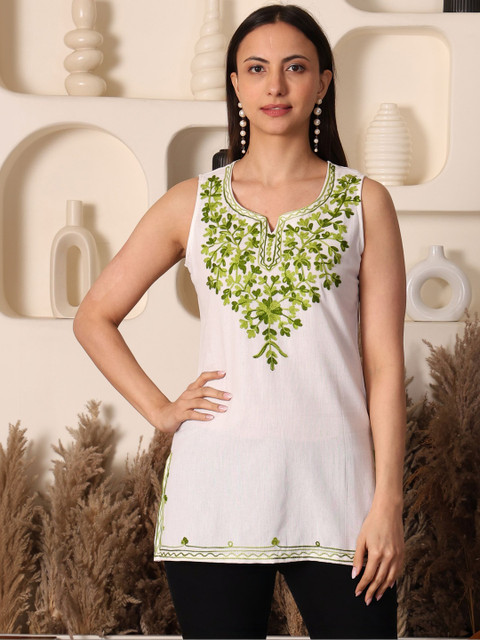 Taziraa Floral Embroidered V-Neck Thread Work Pure Cotton Blend Thread Work Kurti
