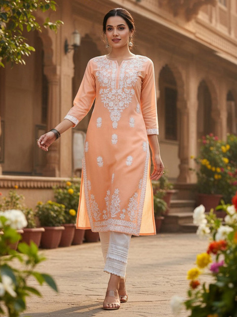 KALINI Ethnic Motifs Embroidered Chikankari Kurta