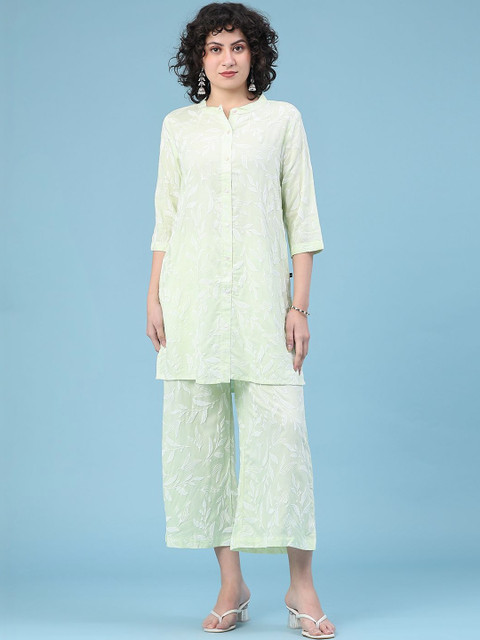 V-Mart Embroidered Mandarin Collar Tunic & Trousers Co-Ords