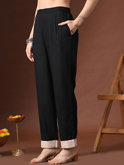 Sangria Yoke Design V-Neck Tunic & Trousers Co-Ords Set - Image 4