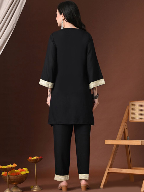 Sangria Yoke Design V-Neck Tunic & Trousers Co-Ords Set - Image 6